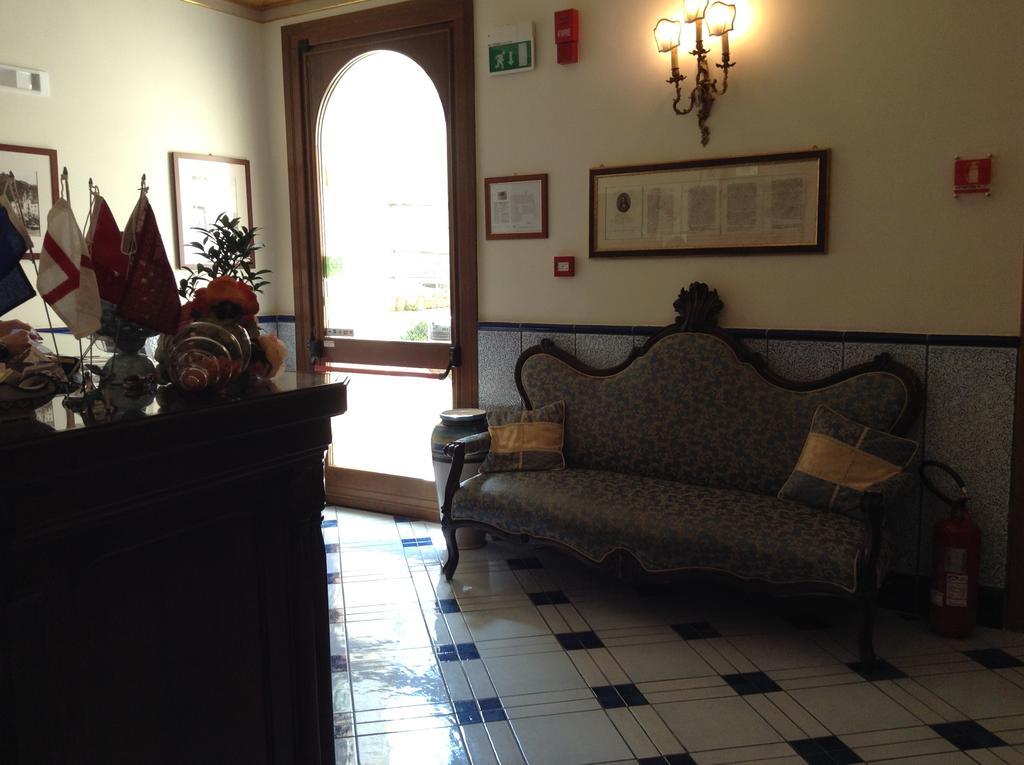 Hotel Floridiana Amalfi Bagian luar foto